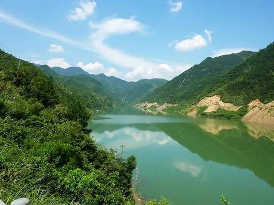 前水晶宫老板：滕哈格应当面和拉什福德沟通，而不是和媒体谈